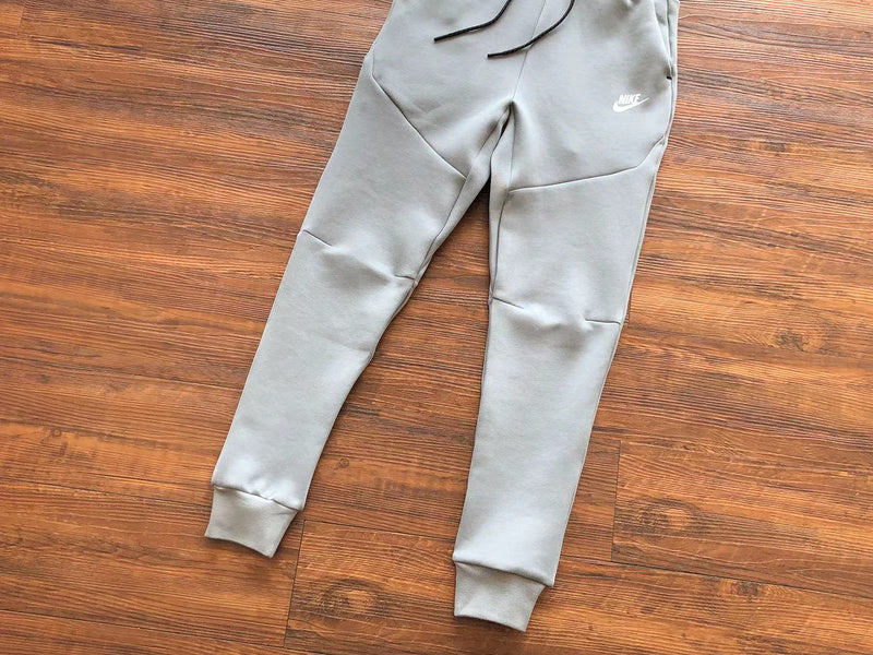 NIKE TECH FLEECE PANTS x GREY/WHITE