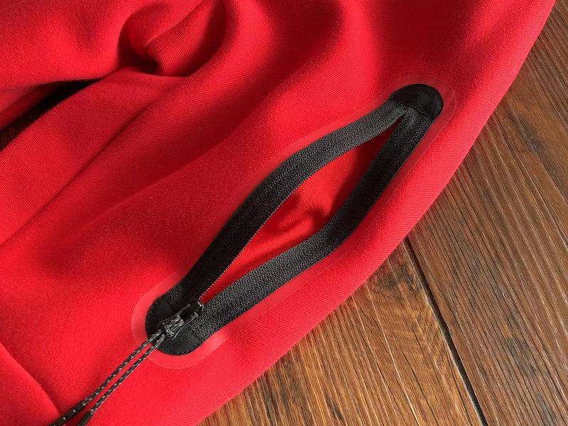 NIKE TECH FLEECE HOODIE x UNIVERSITY RED