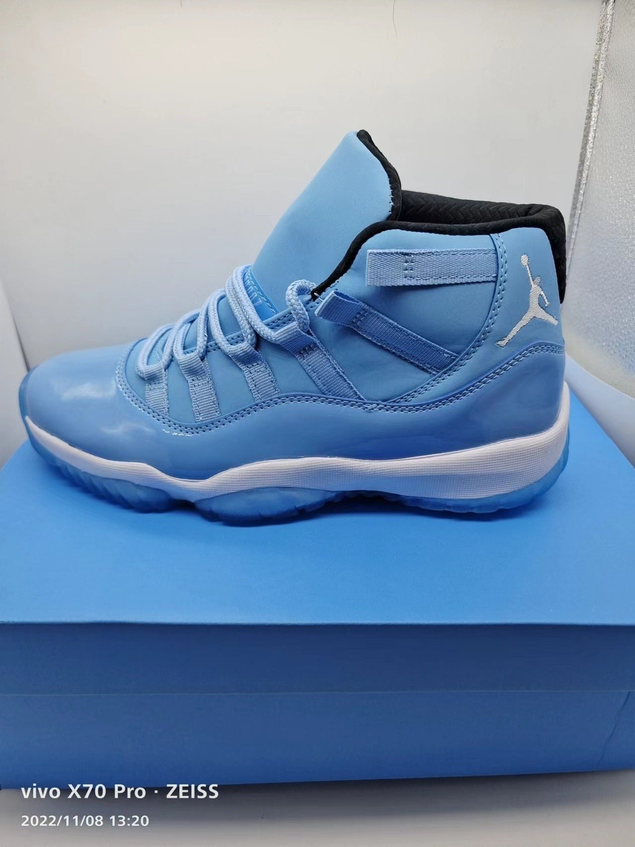 JORDAN 11 "Single Day"