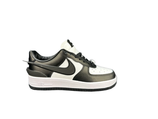 NIKE AIR FORCE 1 "Big Swoosh Panda"