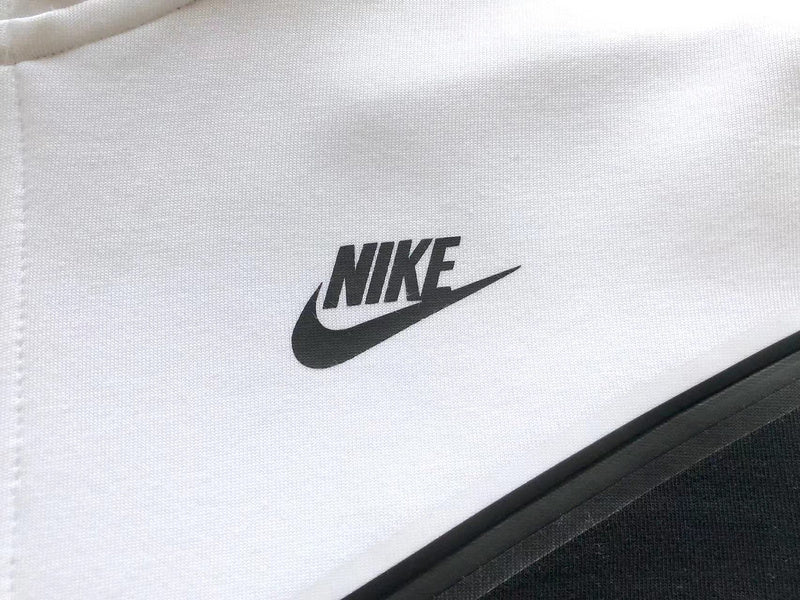 NIKE TECH FLEECE PANTS x WOLF GREY/WHITE/BLACK