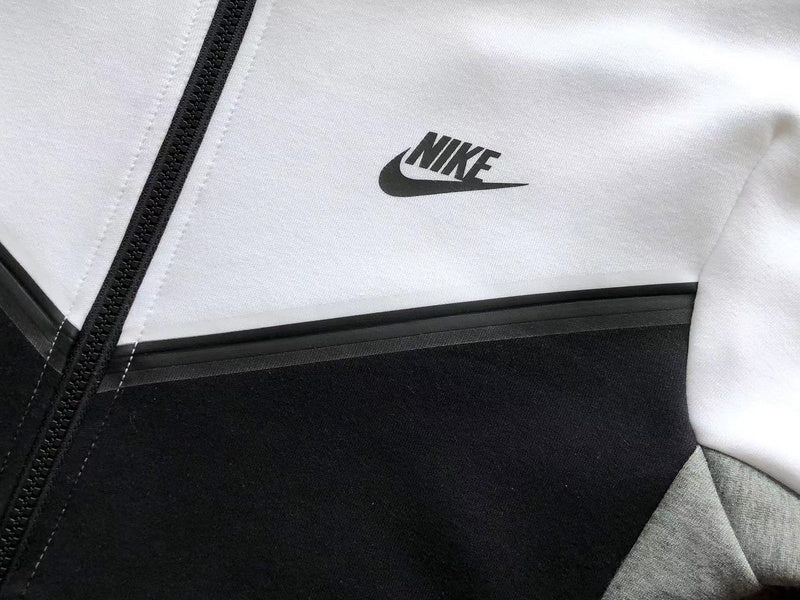 NIKE TECH FLEECE PANTS x WOLF GREY/WHITE/BLACK