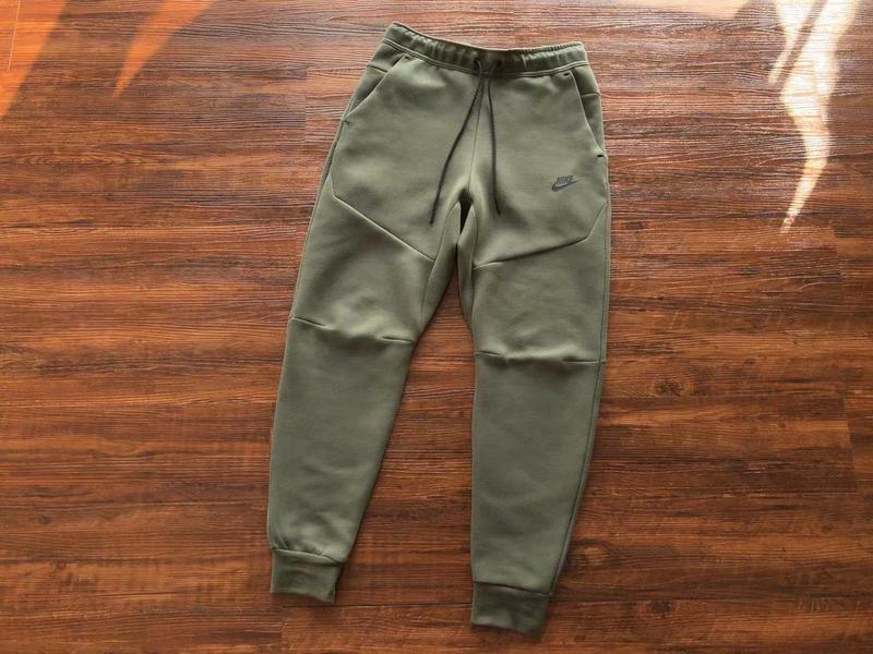 NIKE TECH FLEECE PANTS x ARMY GREEN