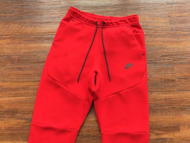 NIKE TECH FLEECE PANTS x UNIVERSITY RED