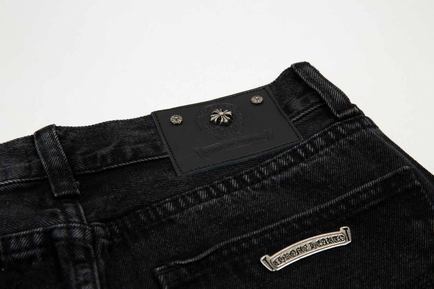 CHROME HEARTS BLACK CROSS PATCH JORTS BLACK