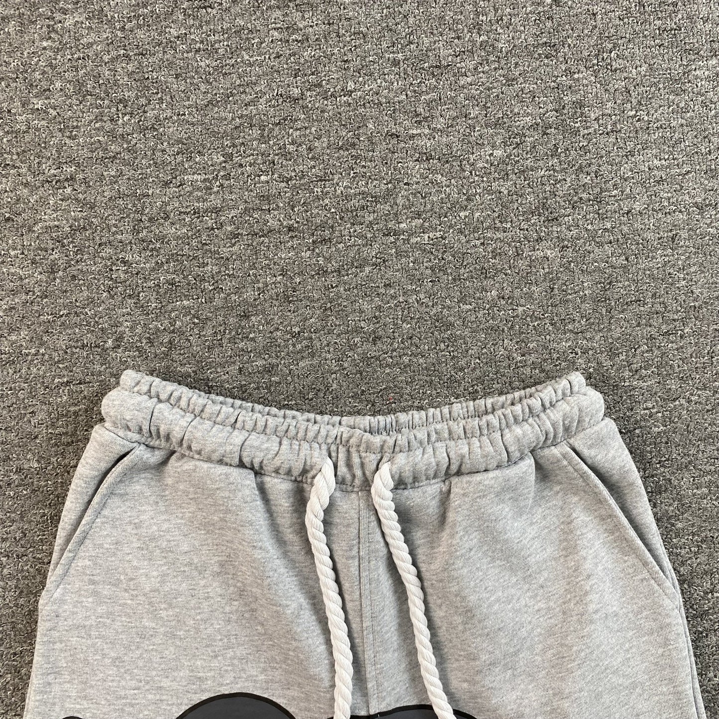 SYNA WORLD SHORTS GREY