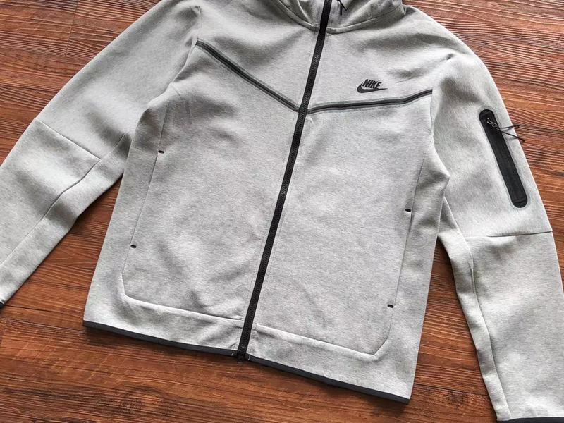 NIKE TECH FLEECE HOODIE x GREY