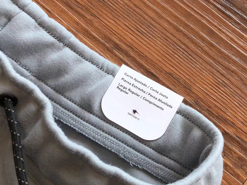 NIKE TECH FLEECE PANTS x GREY/WHITE