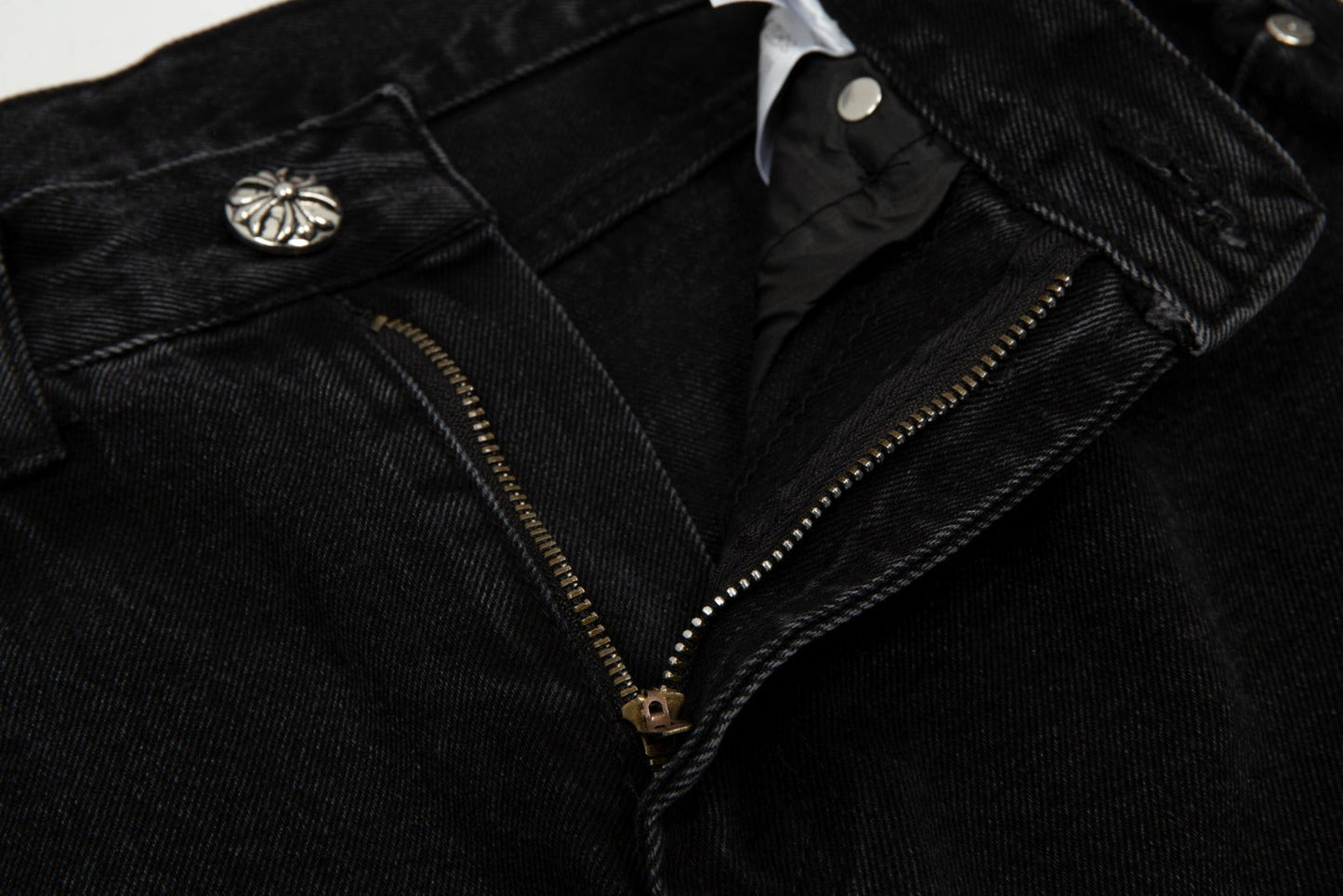 CHROME HEARTS BLACK CROSS PATCH JORTS BLACK