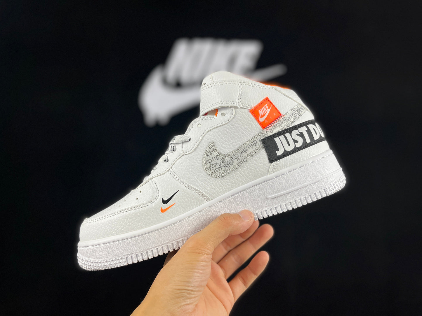 NIKE AIR FORCE 1 "Just Do It"