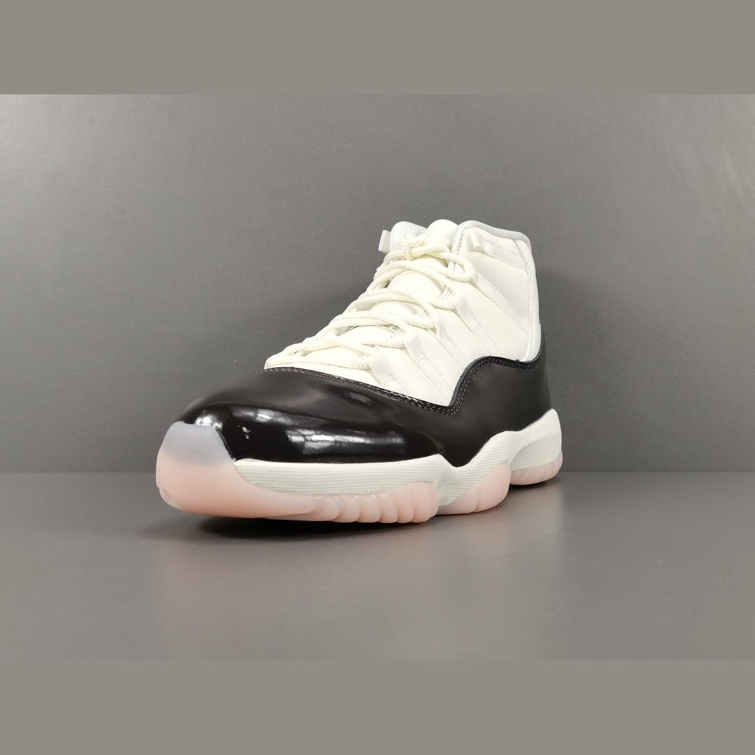 JORDAN 11 RETRO x NEOPOLITAN