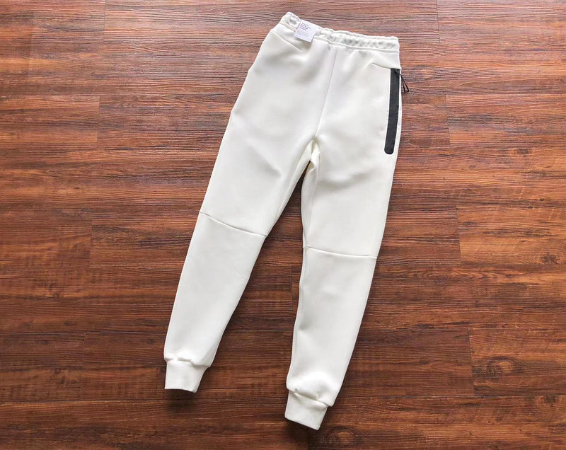 NIKE TECH FLEECE PANTS x WHITE