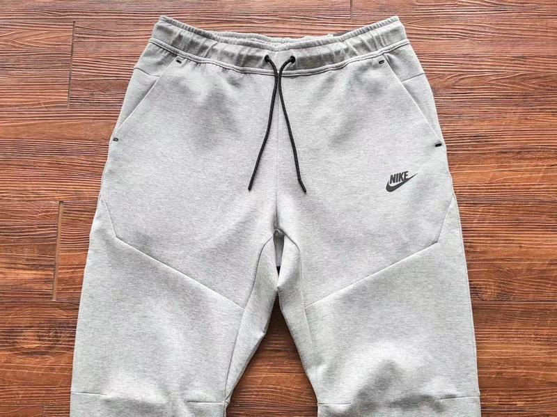 NIKE TECH FLEECE PANTS x GREY