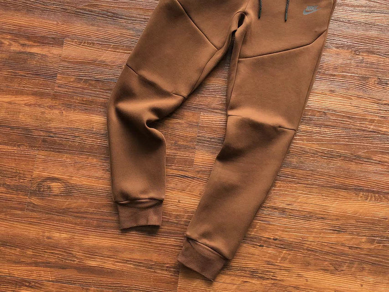 NIKE TECH FLEECE PANTS x BROWN