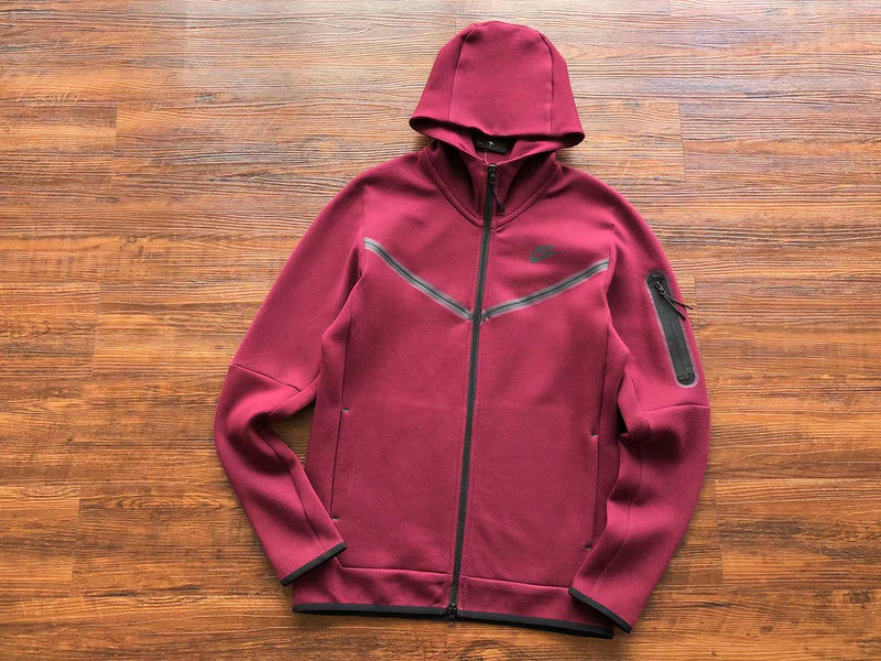 NIKE TECH FLEECE HOODIE x BURGUNDY