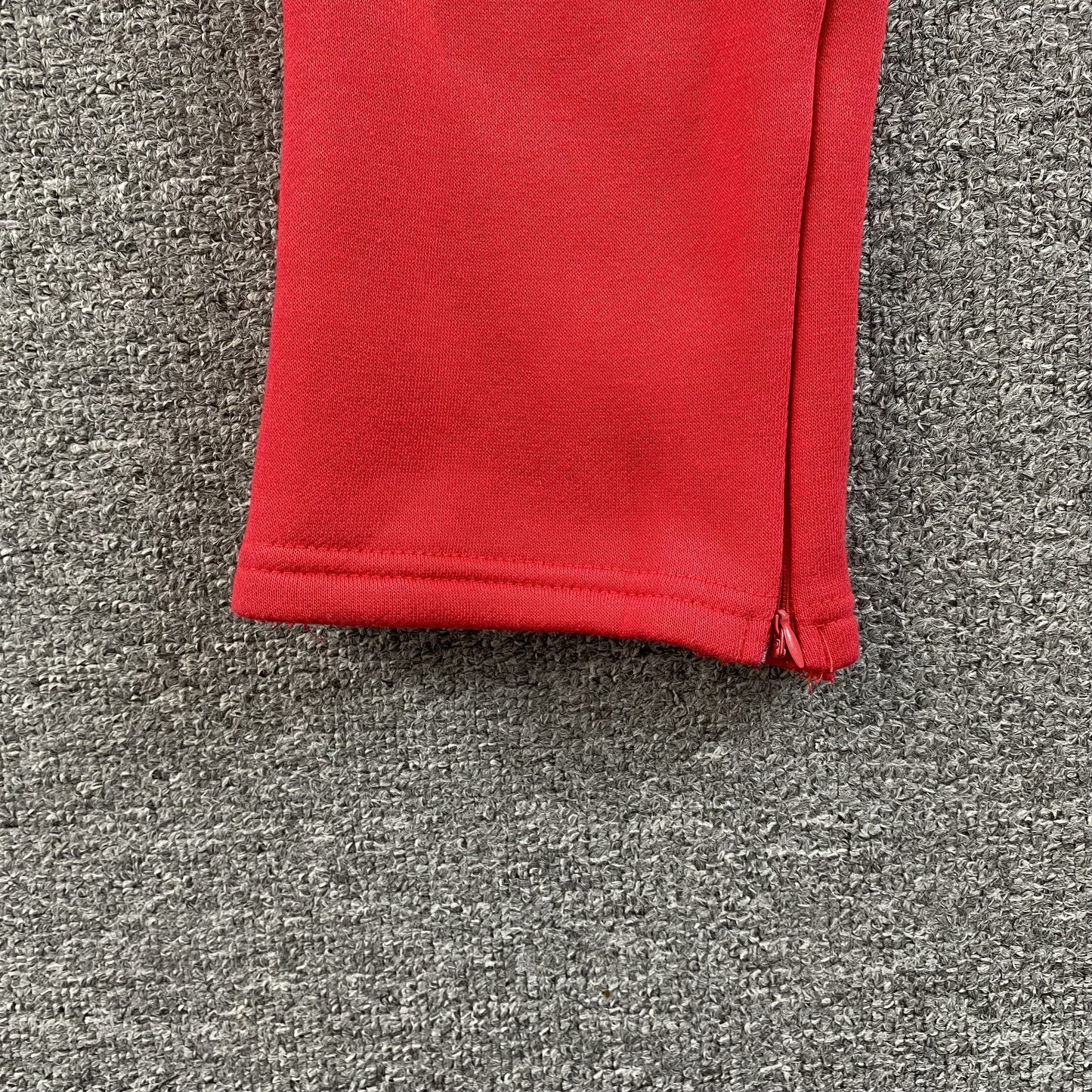 SYNA WORLD SWEATPANTS RED