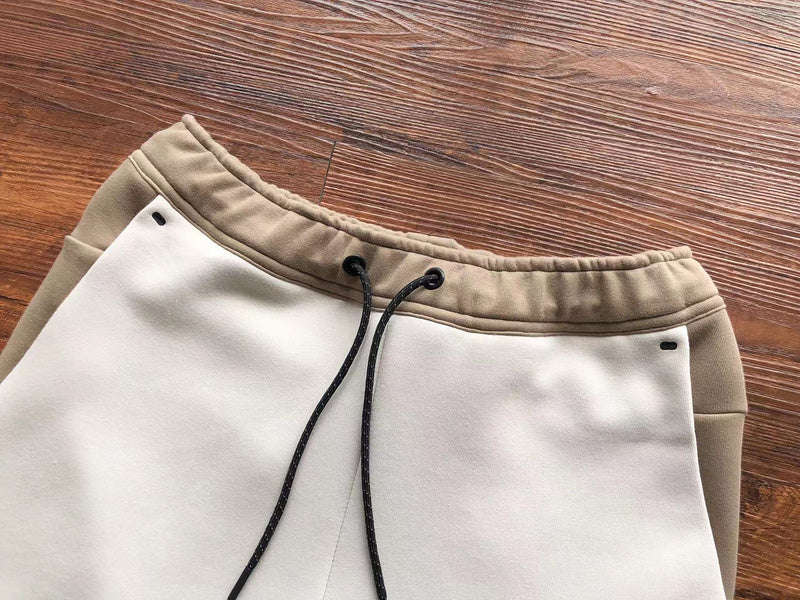 NIKE TECH FLEECE PANTS x SANDALWOOD/LIGHT BONE WHITE