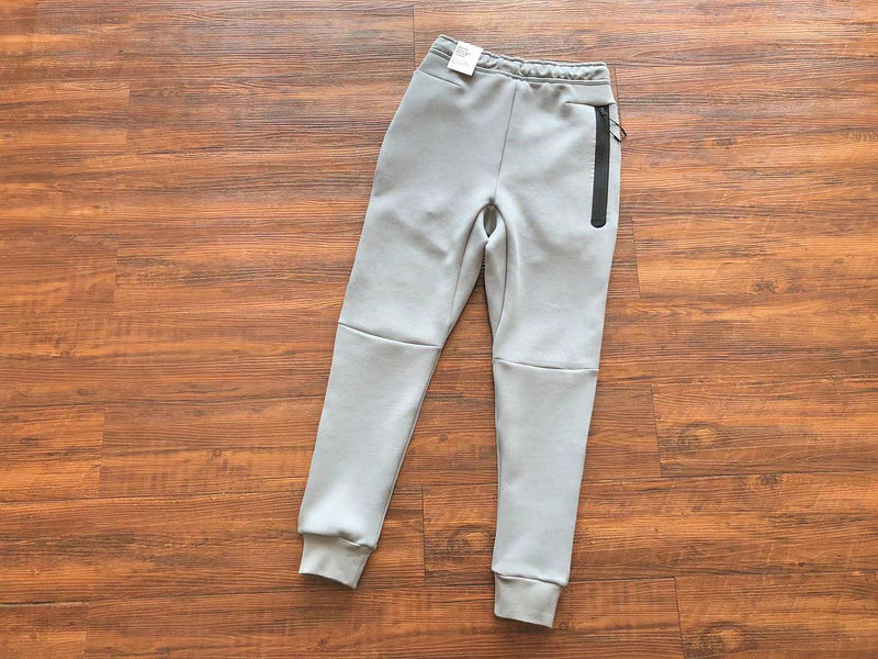 NIKE TECH FLEECE PANTS x GREY/WHITE