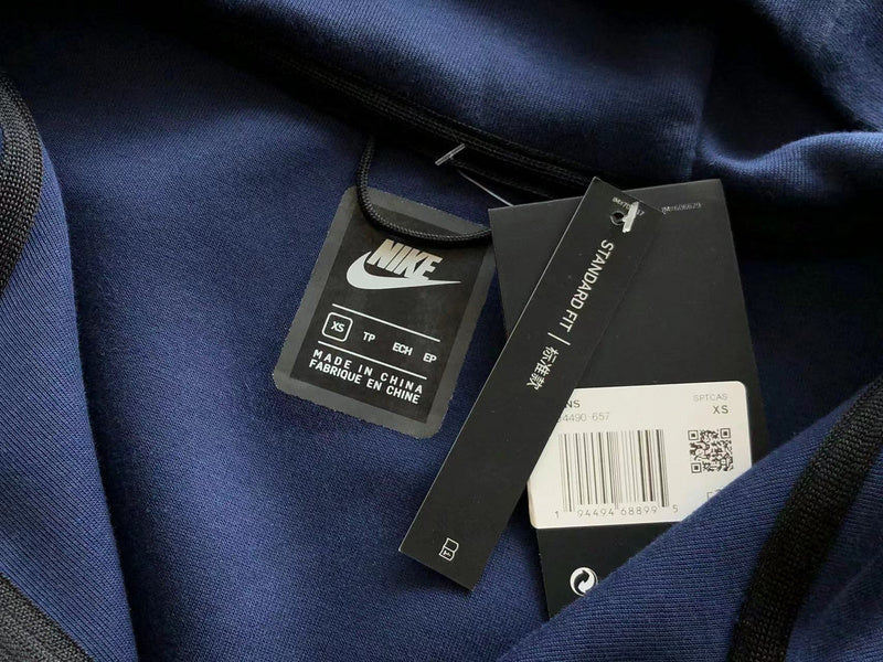 NIKE TECH FLEECE HOODIE x NAVY