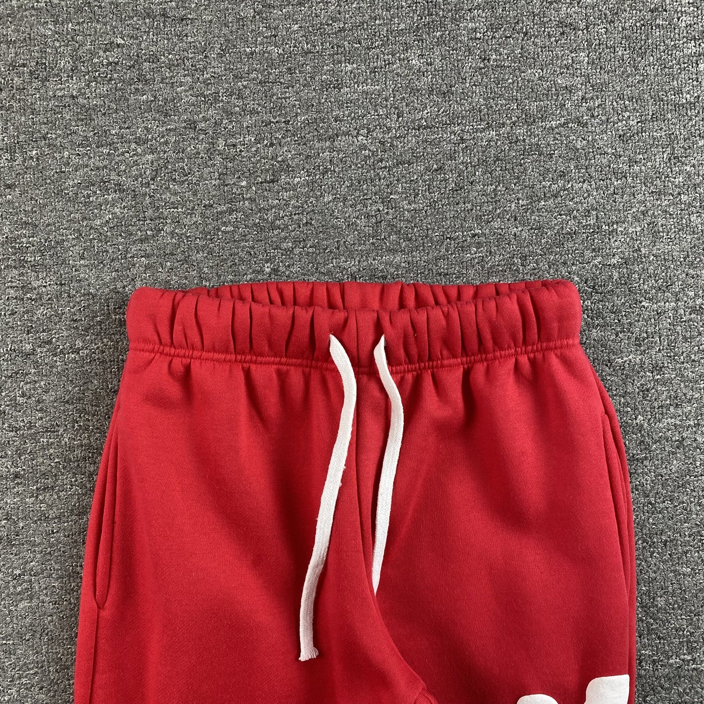 SYNA WORLD SWEATPANTS RED