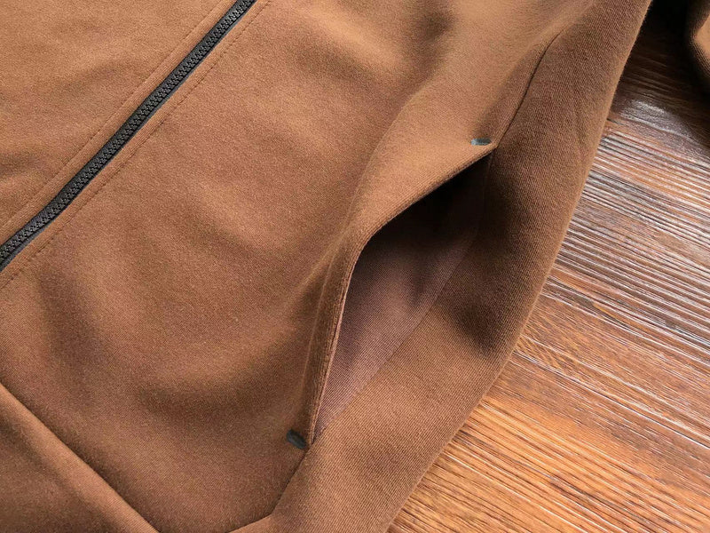 NIKE TECH FLEECE HOODIE x BROWN