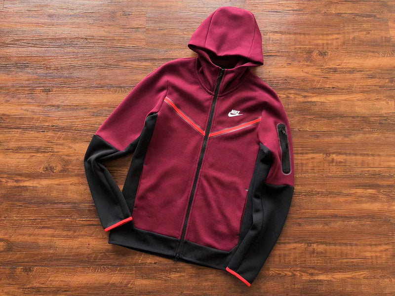 NIKE TECH FLEECE HOODIE x DARK BEETROOT/PHANTOM