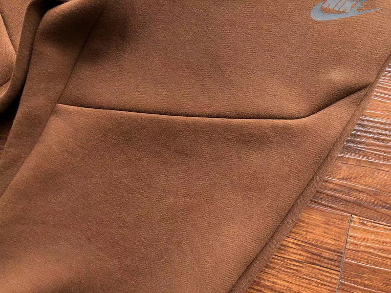 NIKE TECH FLEECE PANTS x BROWN