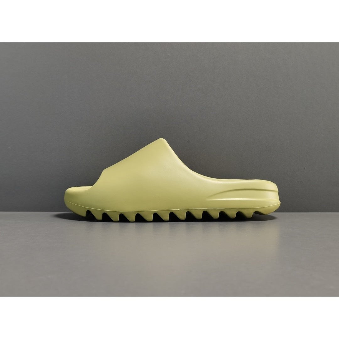 ADIDAS YEEZY SLIDE x RESIN