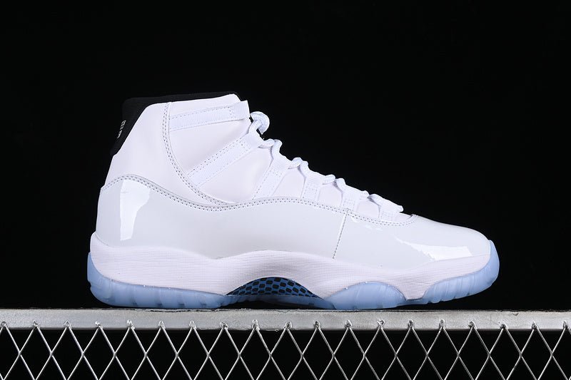 AIR JORDAN 11 LEGEND BLUE WHITE