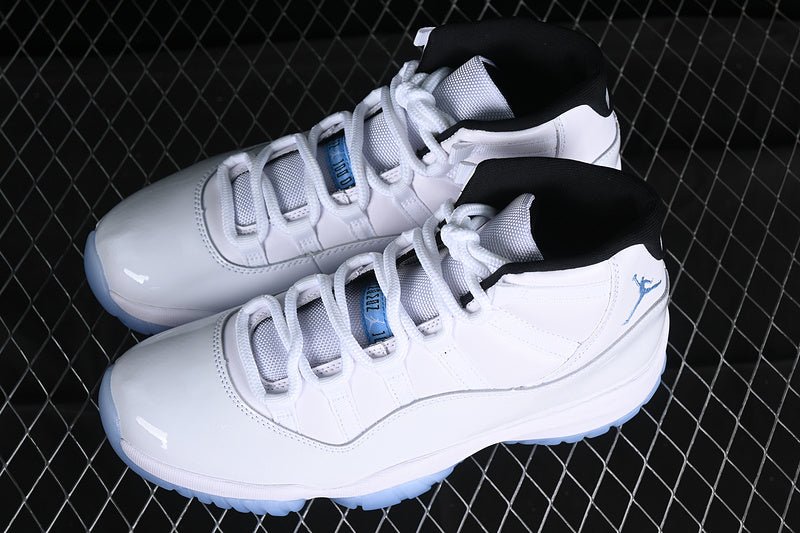 AIR JORDAN 11 LEGEND BLUE WHITE