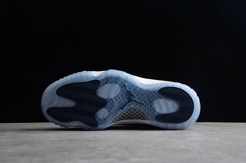 AIR JORDAN 11 RETRO LOW GEORGETOWN GREY MIST/WHITE-MIDNIGHT NAVY