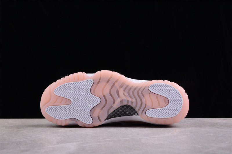 AIR JORDAN 11 RETRO LOW PURE VIOLET WHITE