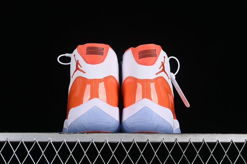 AIR JORDAN 11 RETRO WHITE/ORANGE