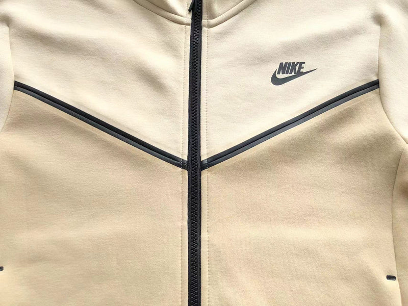 NIKE TECH FLEECE HOODIE x BEACH BROWN