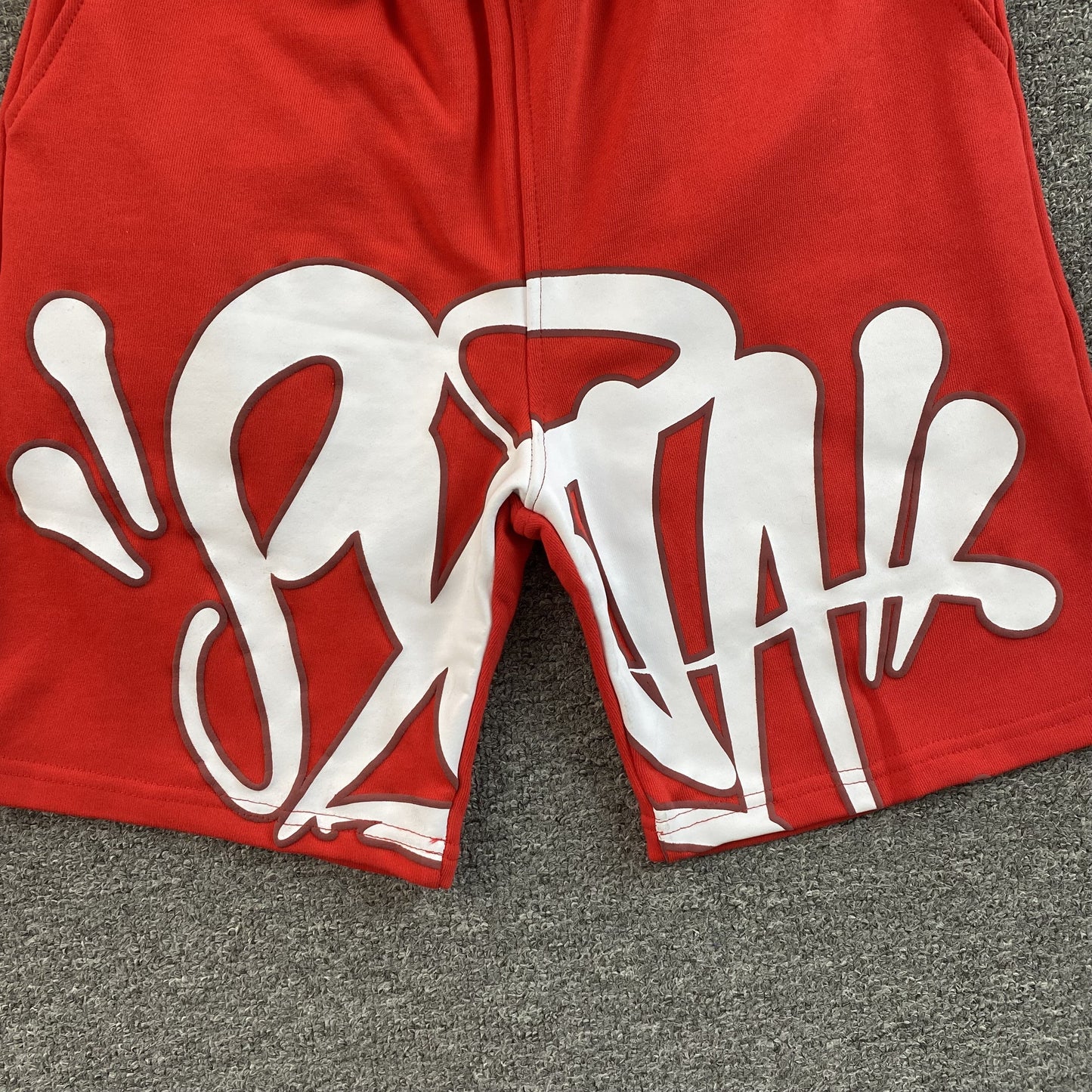 SYNA WORLD SHORTS RED