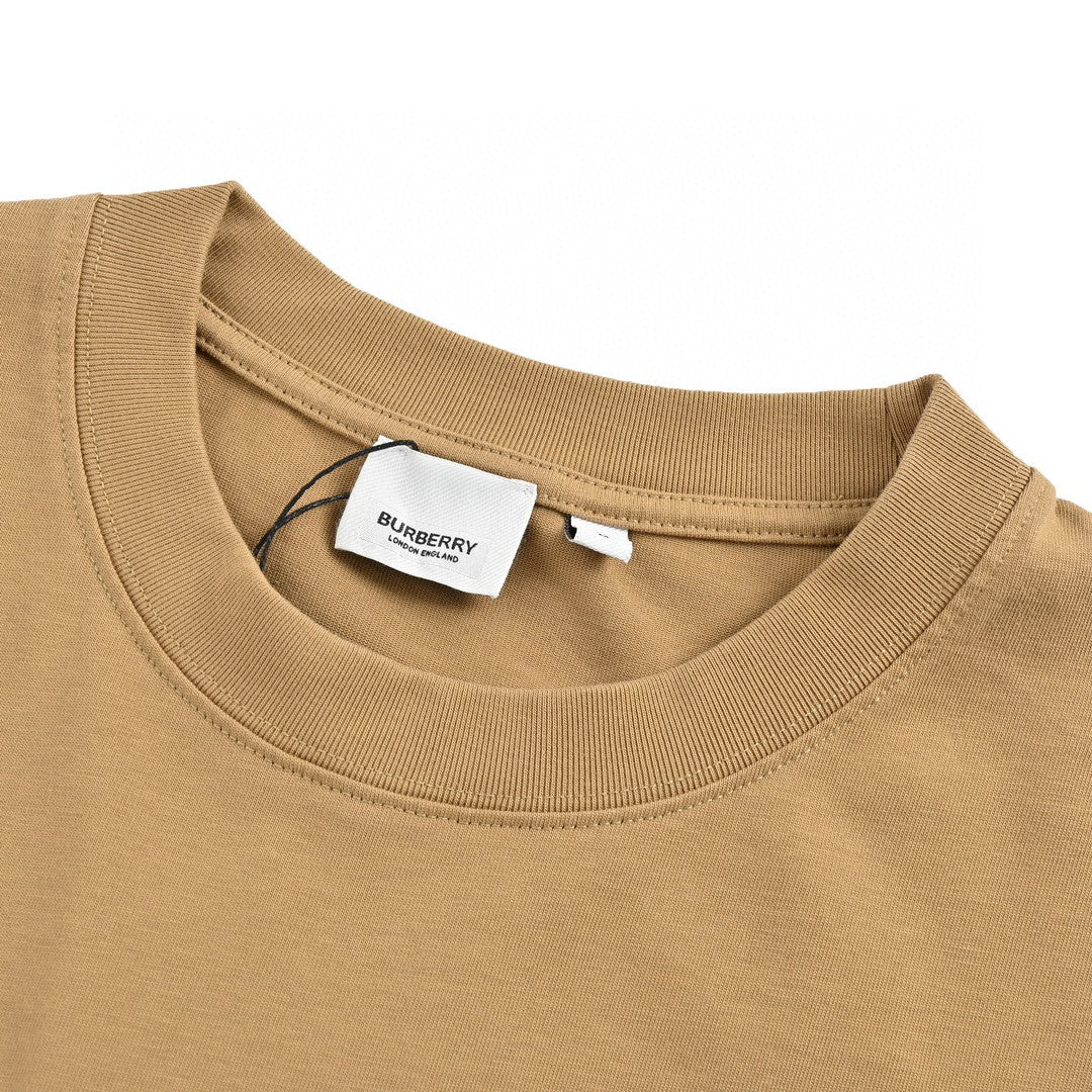 Burberry T-Shirt - Embroidered Knight Logo