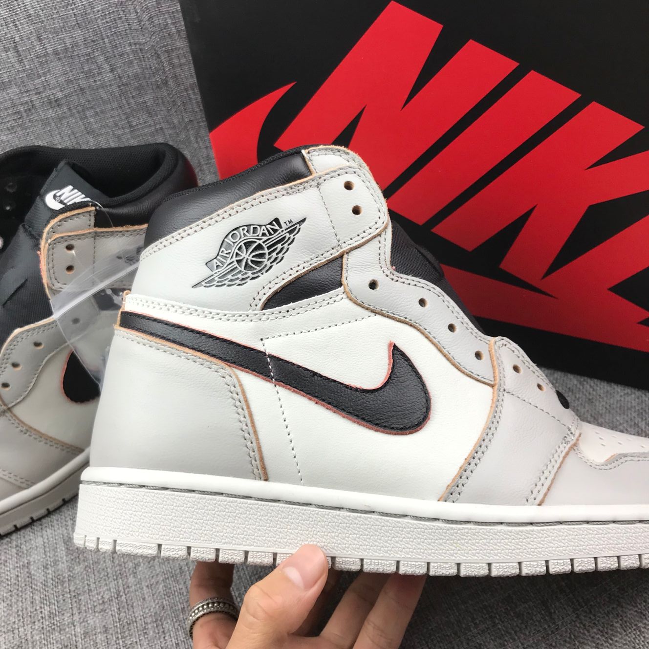 JORDAN 1 RETRO HIGH OG DEFIANT x SB NYC TO PARIS