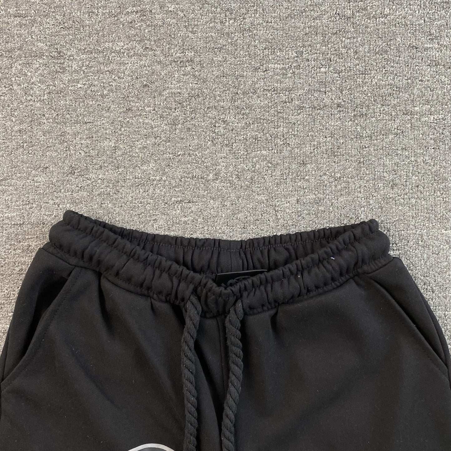 SYNA WORLD SHORTS BLACK