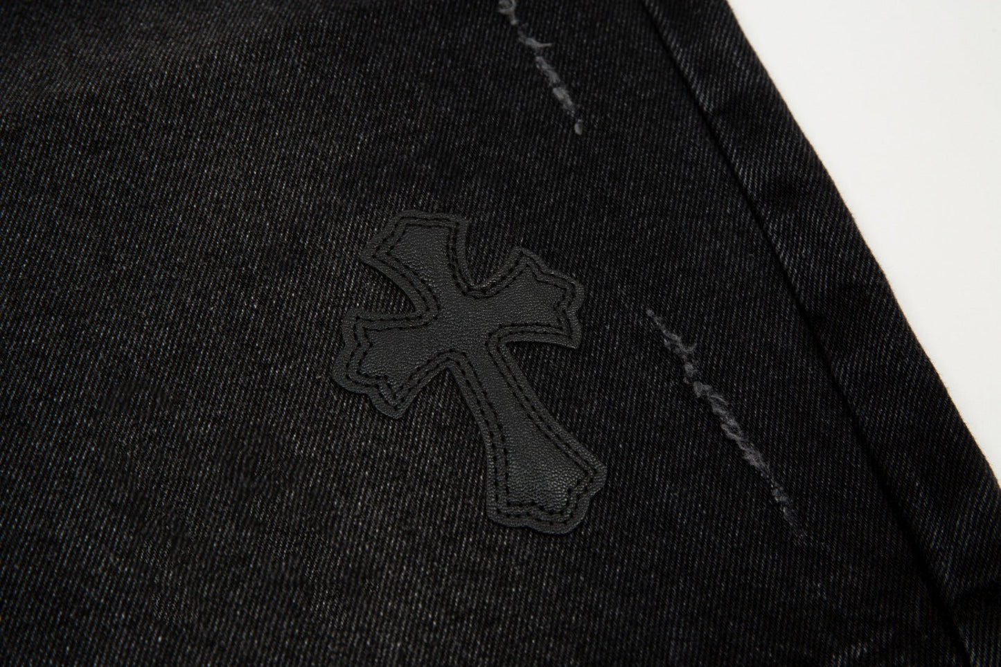 CHROME HEARTS BLACK CROSS PATCH JORTS BLACK