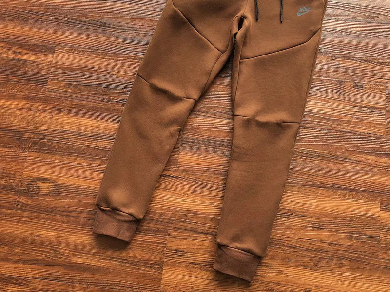 NIKE TECH FLEECE PANTS x BROWN