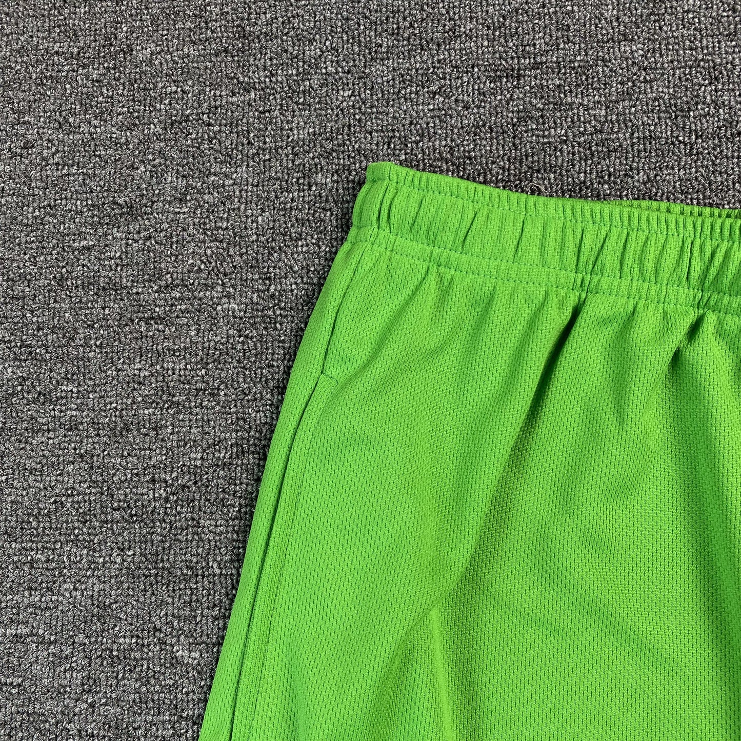 ERIC EMANUEL EE BASIC SHORTS SLIME GREEN/BLACK