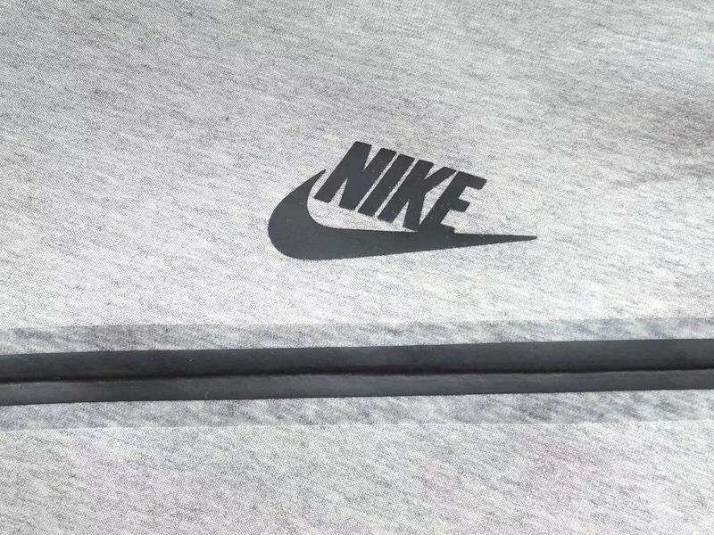 NIKE TECH FLEECE HOODIE x GREY