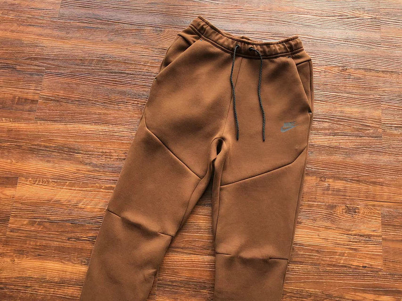 NIKE TECH FLEECE PANTS x BROWN