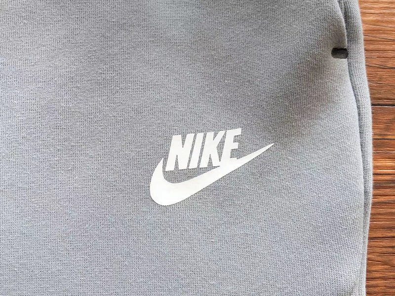 NIKE TECH FLEECE PANTS x GREY/WHITE