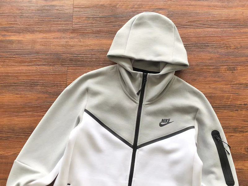 NIKE TECH FLEECE HOODIE x WHITE/GREY