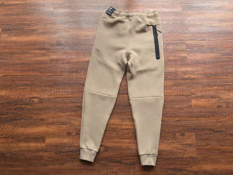 NIKE TECH FLEECE PANTS x SANDALWOOD/LIGHT BONE WHITE