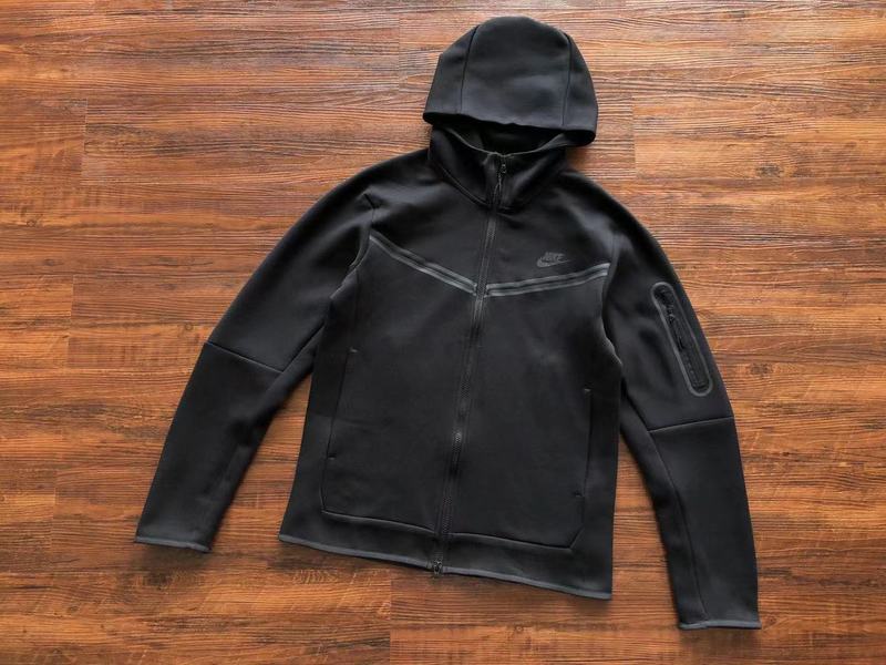 NIKE TECH FLEECE HOODIE x BLACK