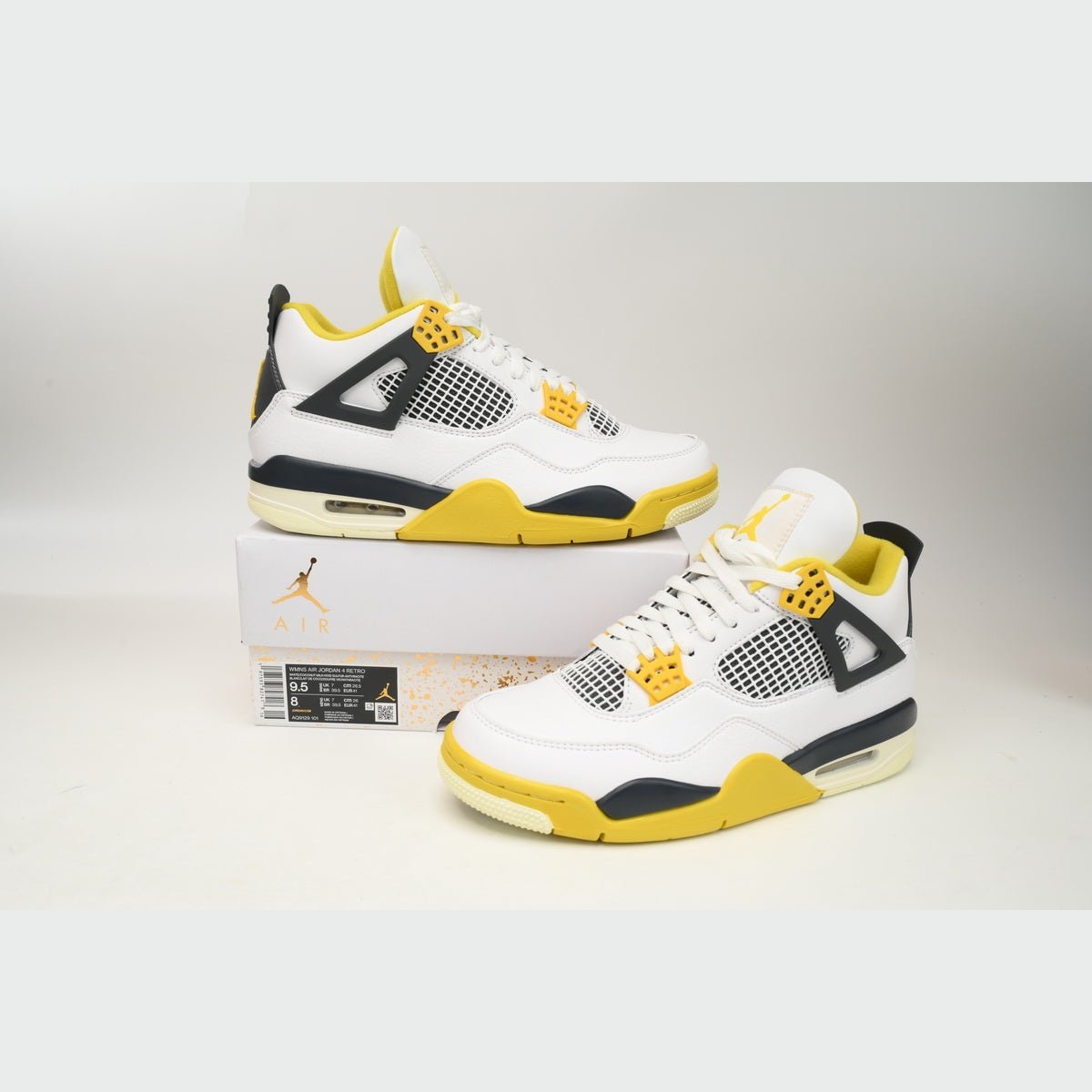 JORDAN 4 x VIVID SULFUR