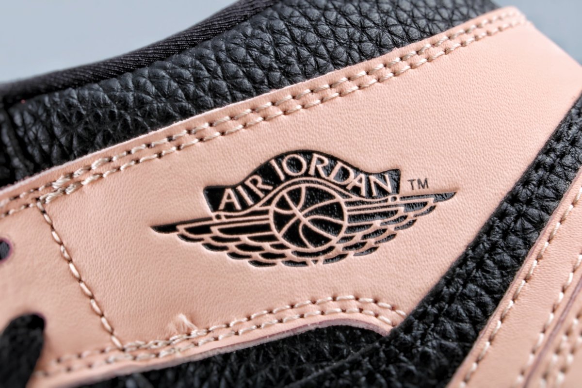 JORDAN 1 HIGH x BLACK CRIMSON TINT