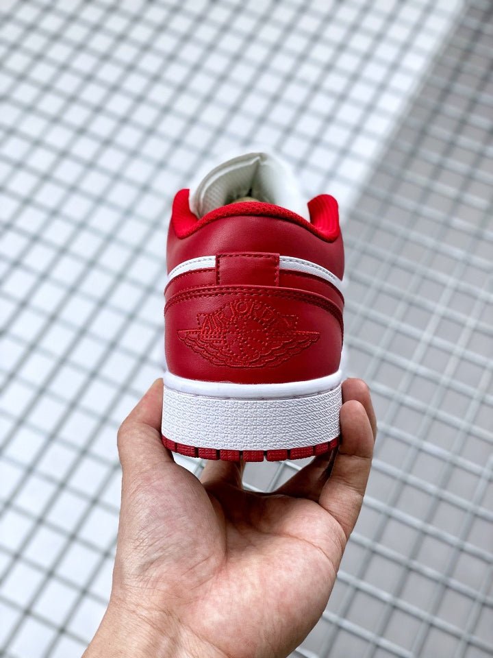 JORDAN 1 LOW x GYM RED WHITE